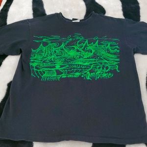 Boys Quicksilver black green tee size lg